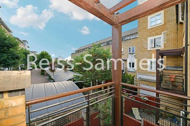 Terraced house to rent in Ferry Street, Isle Of Dogs, Isle Of Dogs, Docklands, London E14