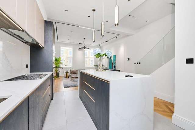 Flat for sale in Ongar Road, London SW6