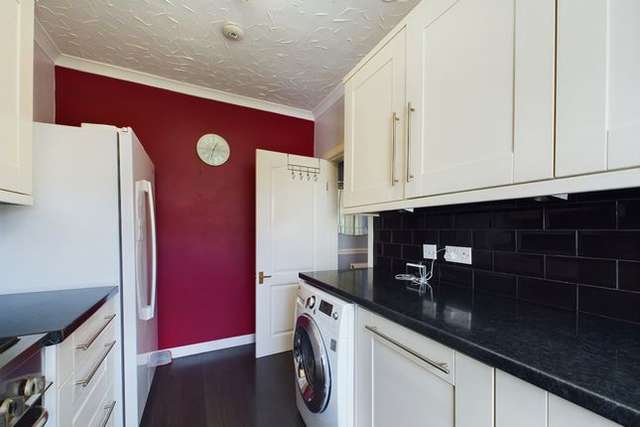 Terraced house to rent in Kintillo Drive, Glasgow G13