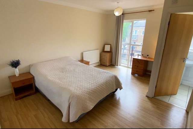 Terraced house to rent in Plough Way, London SE16
