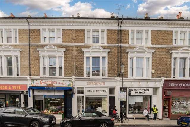 Maisonette to rent in Stratford Road, London W8