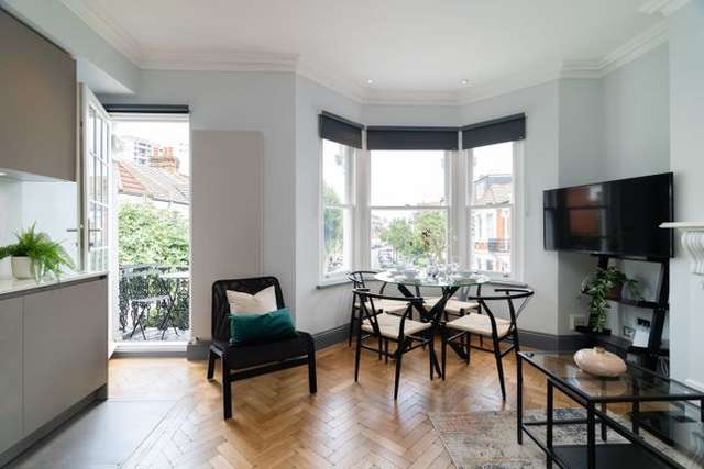 Flat to rent in Margravine Gardens, London W6