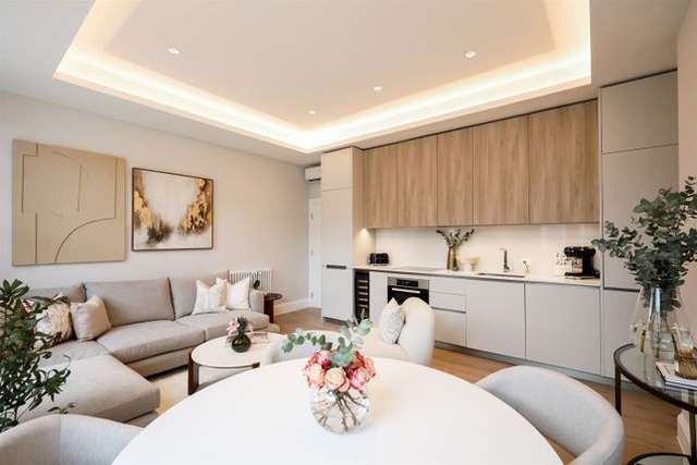 Maisonette for sale in Westbourne Park Road, London W11