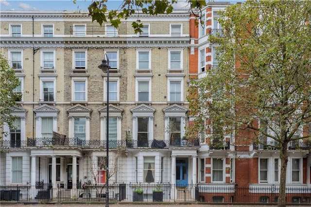 Maisonette for sale in Cromwell Road, London SW5