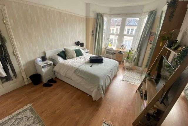 Terraced house to rent in Sefton Park Road, Bristol BS7