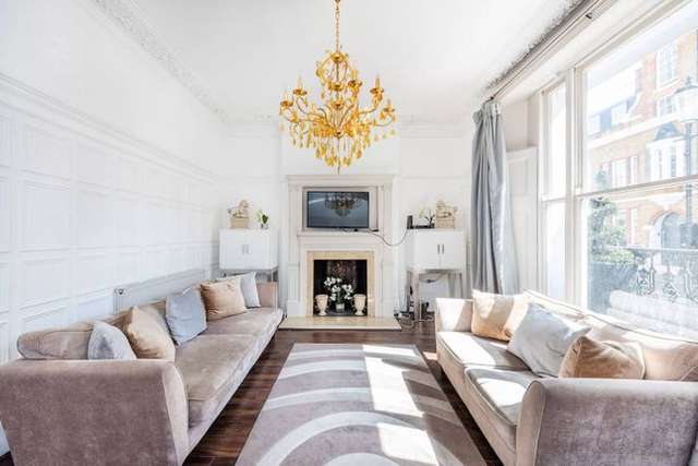 Maisonette to rent in Walton Street, Knightsbridge, London SW3