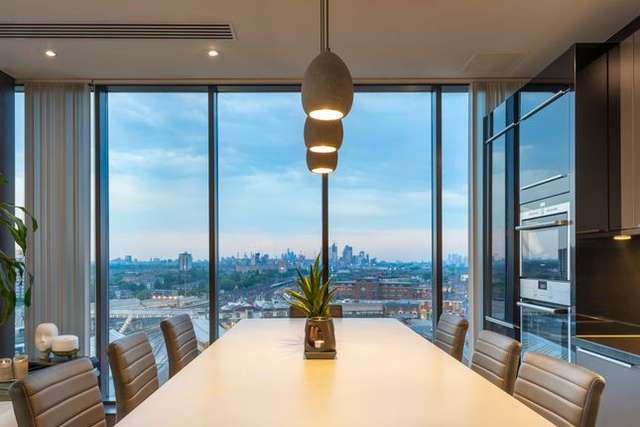 Flat for sale in St. Johns Hill, London SW11