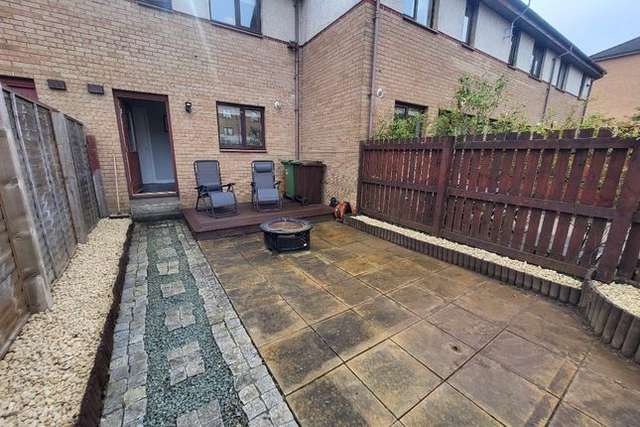 Terraced house to rent in Temple Locks Place, Anniesland, Glasgow G13