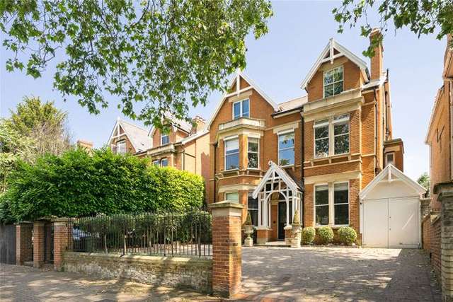 Detached house to rent in Kew Road, Richmond TW9