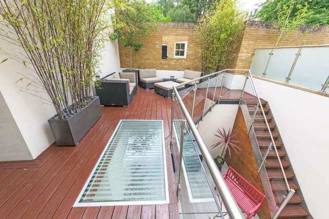 Mews house for sale in Wardell Mews, London SW4