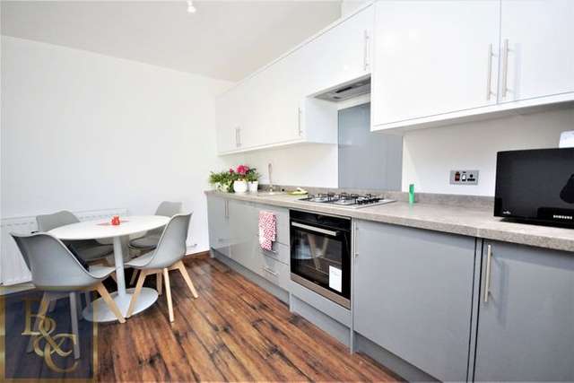 Maisonette to rent in Camden Street, Camden NW1