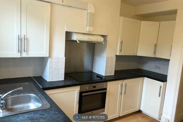 Terraced house to rent in Shell Road, London SE13