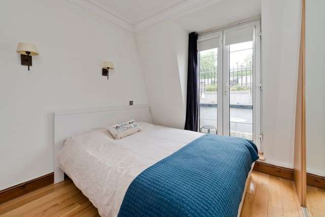 Town house to rent in Stanhope Mews East, South Kensington, London SW7