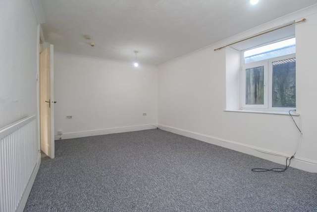 Flat for sale in Clive Street, Grangetown, Cardiff CF11