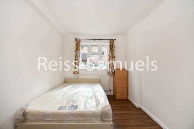 Town house to rent in Ambassador Square, Isle Of Dogs, London, Canary Wharf, Isle Of Dogs, Docklands, London E14