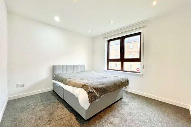 Flat for sale in Grant Street, Charing Cross, Glasgow G3