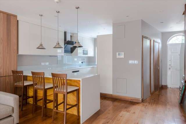 Terraced house to rent in Abbey Road, London NW8