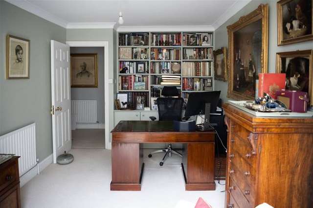 Mews house for sale in Hortensia Road, London SW10