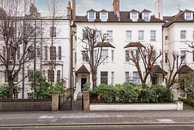 Maisonette for sale in Abbey Road, London NW8