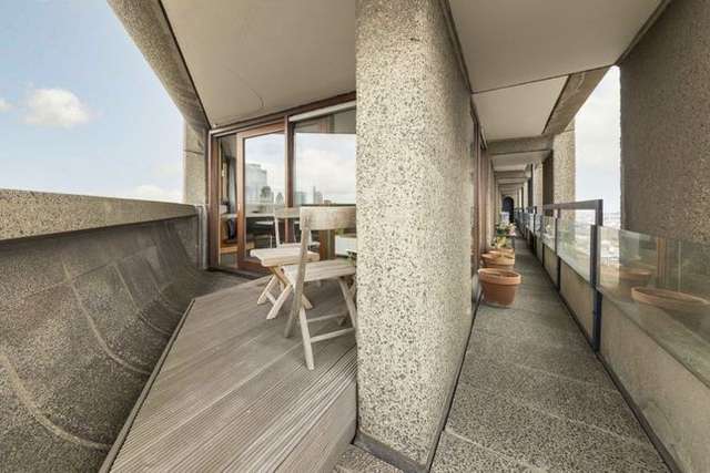 Flat for sale in Barbican, Lauderdale Tower, Barbican EC2Y