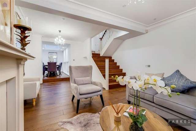 Detached house to rent in Montpelier Walk, London SW7