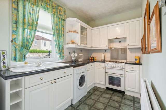 Terraced house for sale in The Oval, Stamperland, East Renfrewshire G76