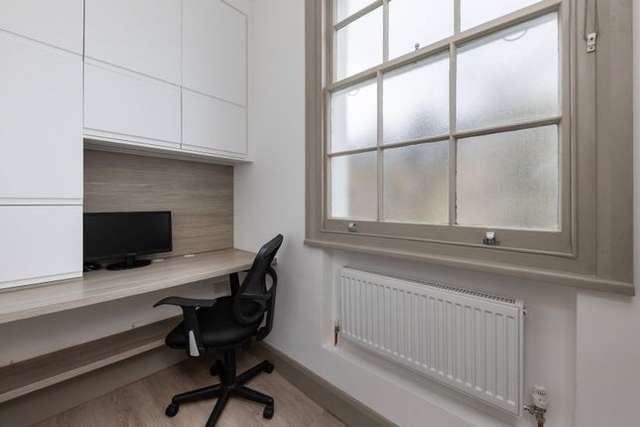 Maisonette to rent in Claverton Street, London SW1V