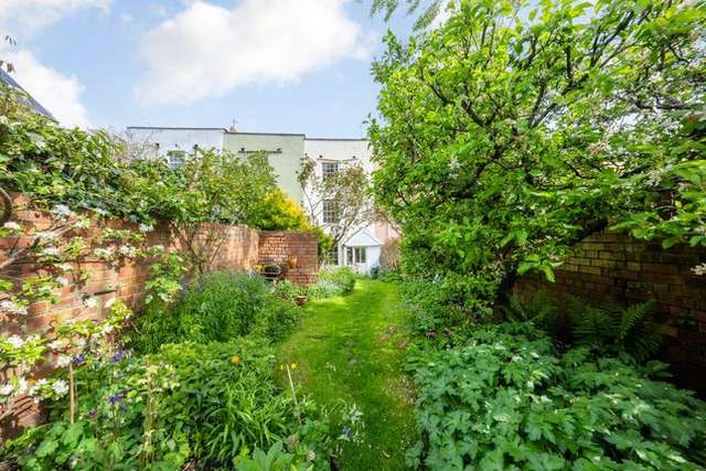 Town house for sale in Richmond Road, Montpelier, Bristol BS6