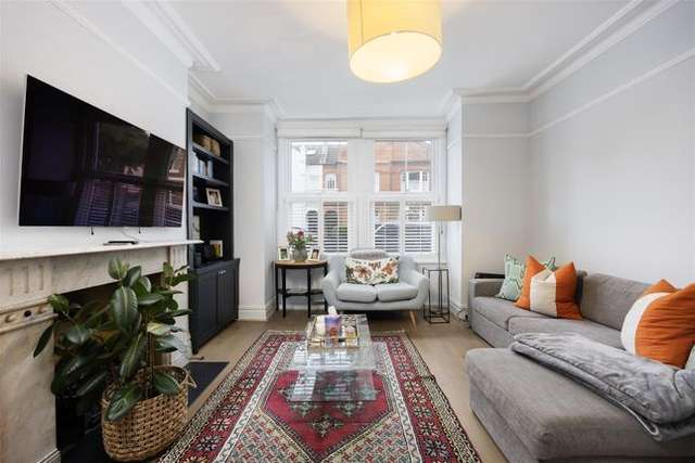Town house for sale in Florian Road, London SW15