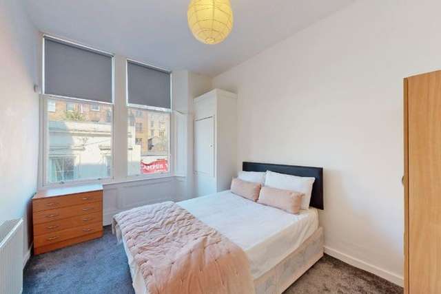 Flat to rent in Sauchiehall Street, Charing Cross, Glasgow G2