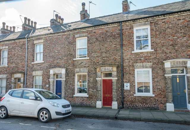 2 bedroom terraced house to rent