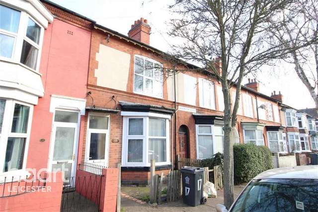 5 bedroom terraced house to rent