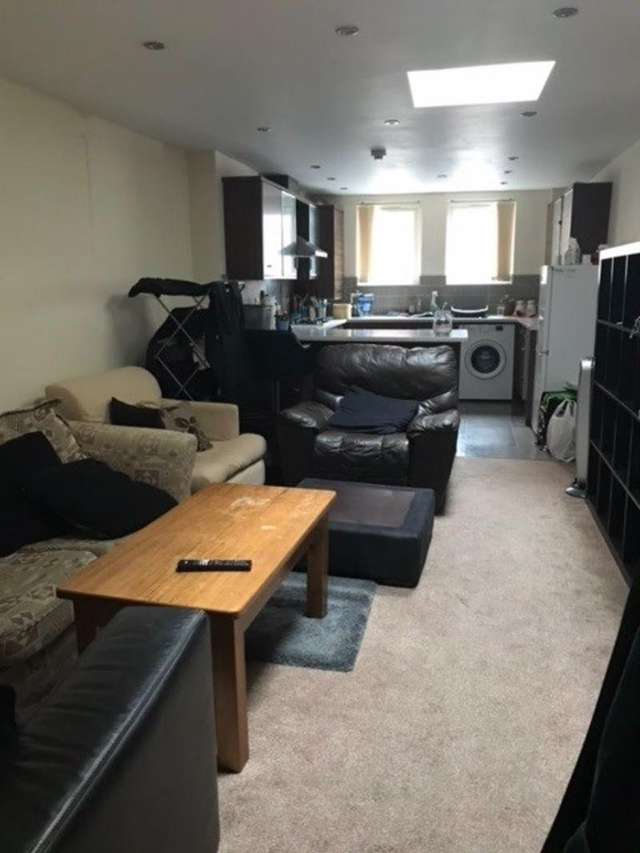 3 bedroom apartment to rent