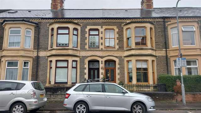 3 bedroom terraced house for sale