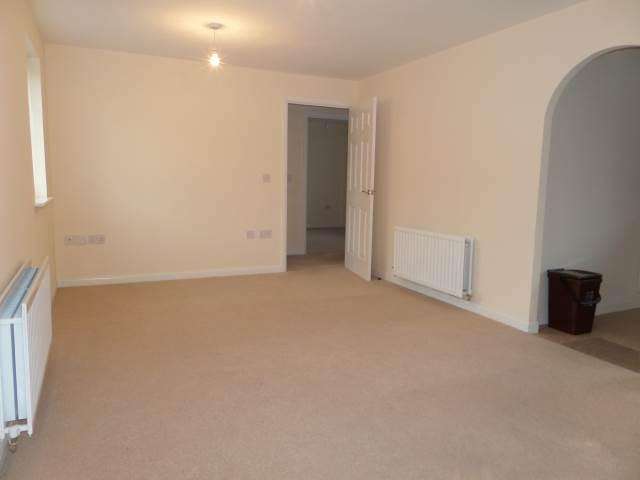 2 bedroom coach house to rent