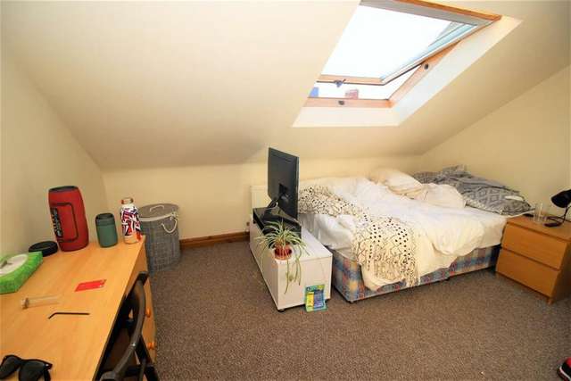 6 bedroom maisonette to rent
