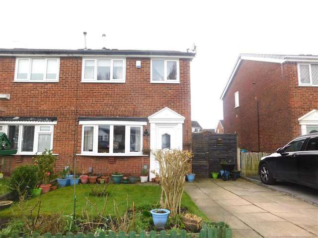 3 bedroom semi-detached house for sale