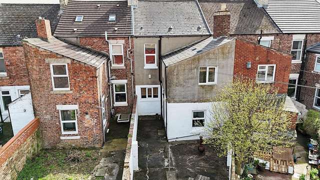 4 bedroom terraced house for sale