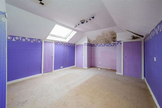 3 bedroom detached bungalow for sale