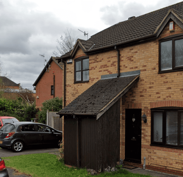 2 bedroom semi-detached house to rent