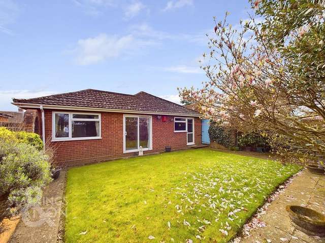 3 bedroom detached bungalow for sale