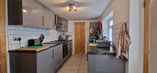 3 bedroom terraced house to rent