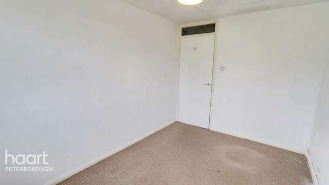 2 bedroom maisonette for sale