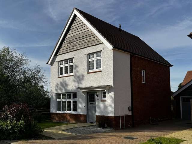 3 bedroom detached house for sale