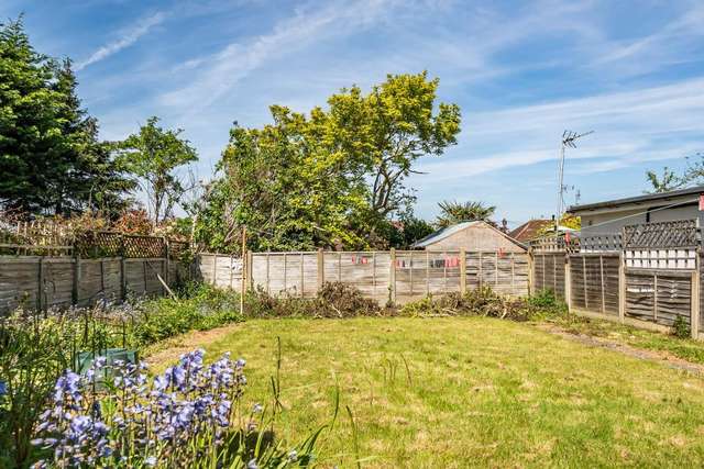 4 bedroom semi-detached bungalow for sale