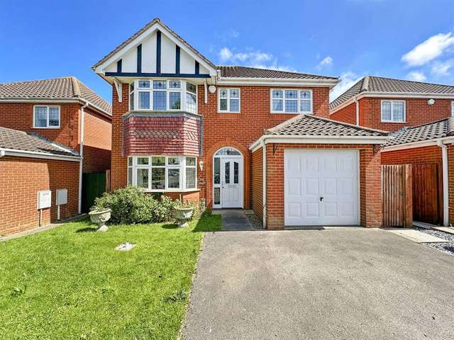 4 bedroom detached house for sale