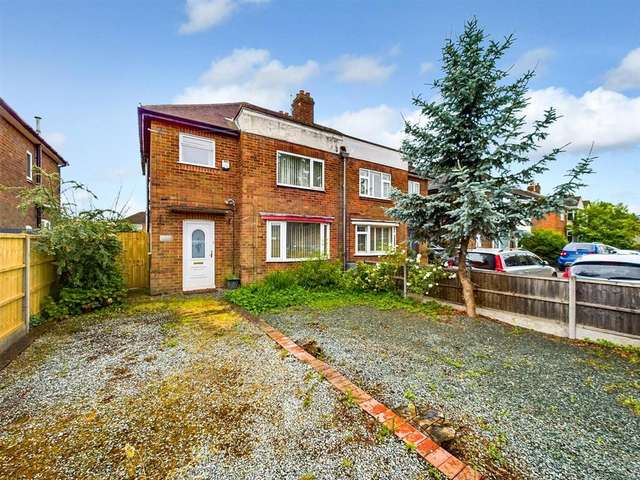 3 bedroom semi-detached house for sale