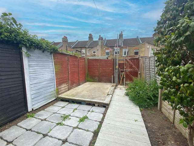 2 bedroom terraced house to rent