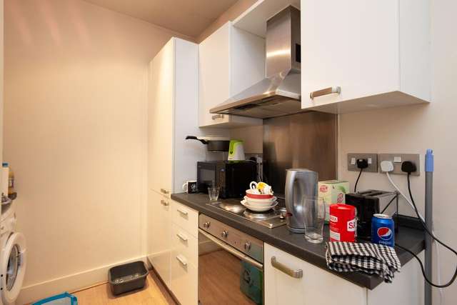 1 bedroom flat for sale