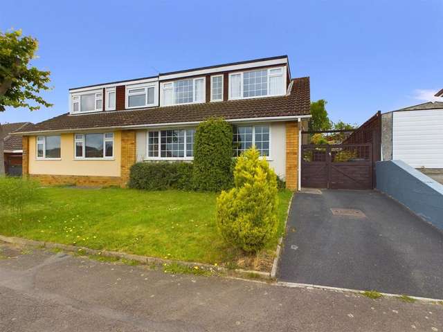 3 bedroom semi-detached house for sale